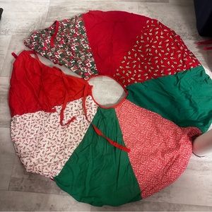SALE!! Christmas Tree skirt One of a kind Tree skirt hand made quilted and pad